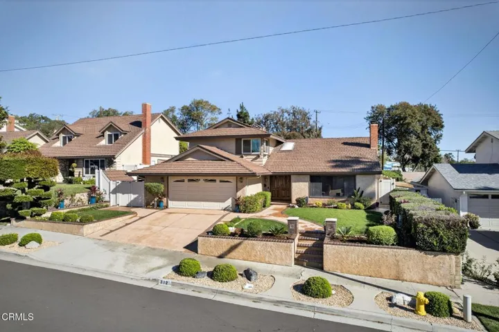 75-web-or-mls-UpmarketMedia_312R_AER-004