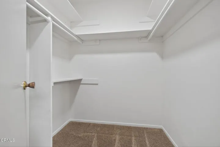 43-web-or-mls-UpmarketMedia_312R-131