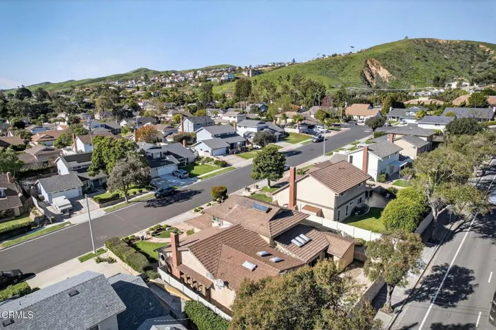 77-web-or-mls-UpmarketMedia_312R_AER-010