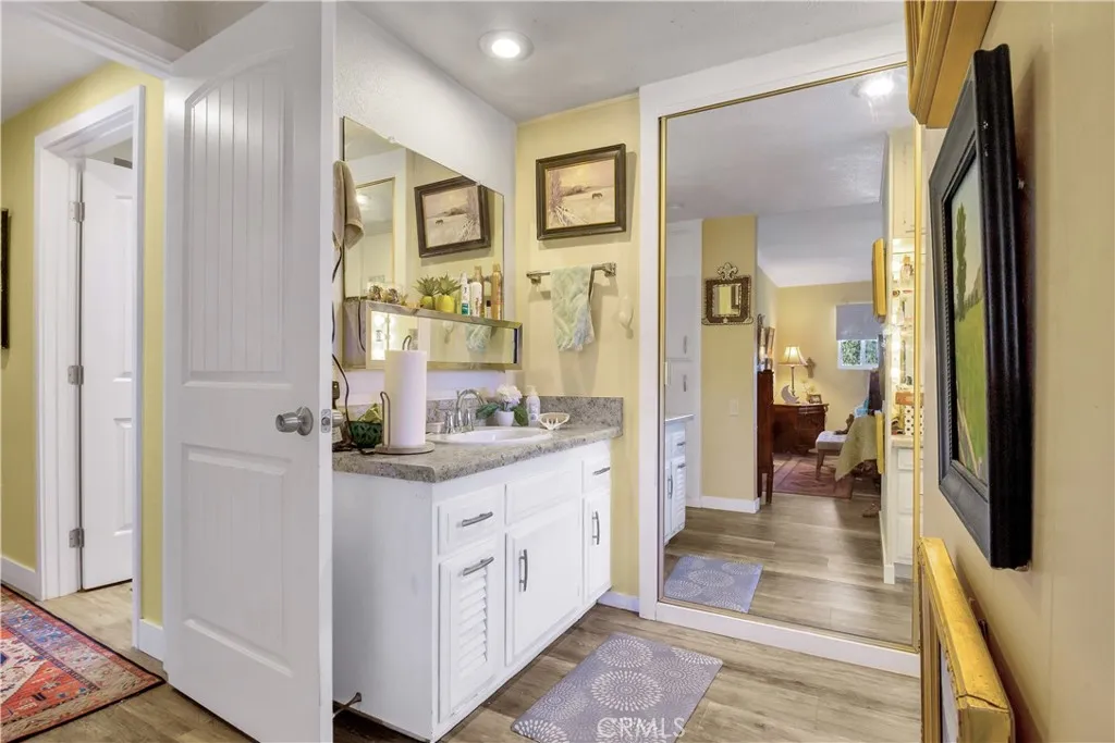 957 Calle Aragon N, Laguna Woods, California 92637 home-pic-12