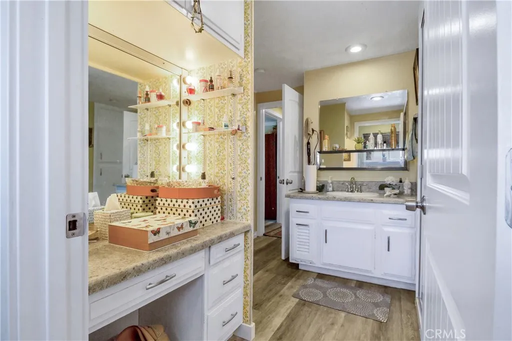 957 Calle Aragon N, Laguna Woods, California 92637 home-pic-11