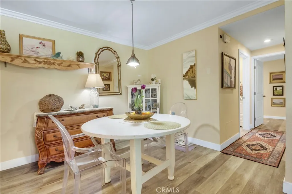957 Calle Aragon N, Laguna Woods, California 92637 home-pic-3