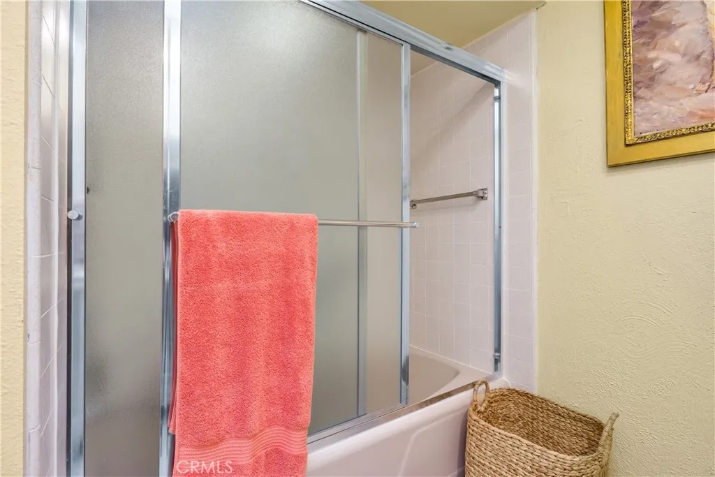 957 Calle Aragon N, Laguna Woods, California 92637 home-pic-8