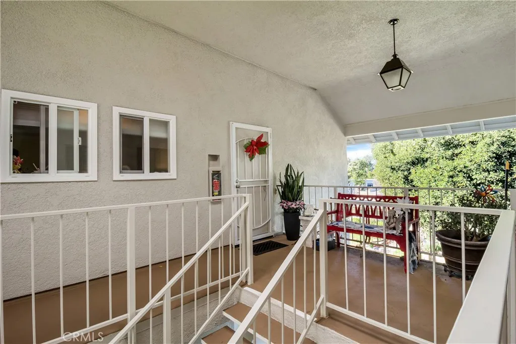 957 Calle Aragon N, Laguna Woods, California 92637 home-pic-16
