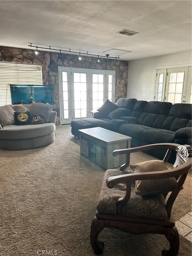 22170 Raven Way, Grand Terrace, California 92313 home-pic-5