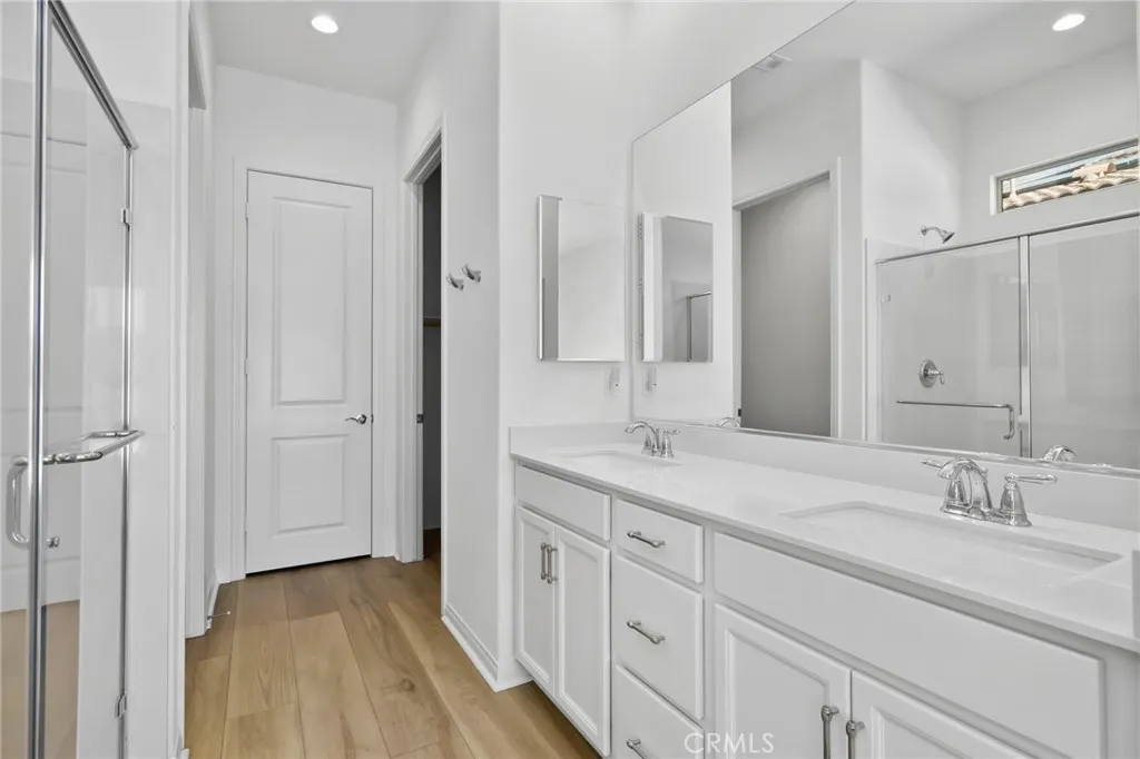 11957 Shadeland, Corona, California 92883 home-pic-21
