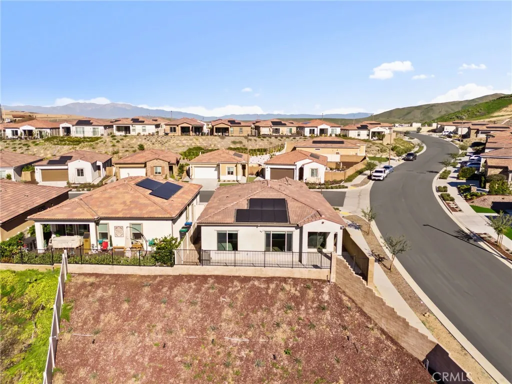 11957 Shadeland, Corona, California 92883 home-pic-36
