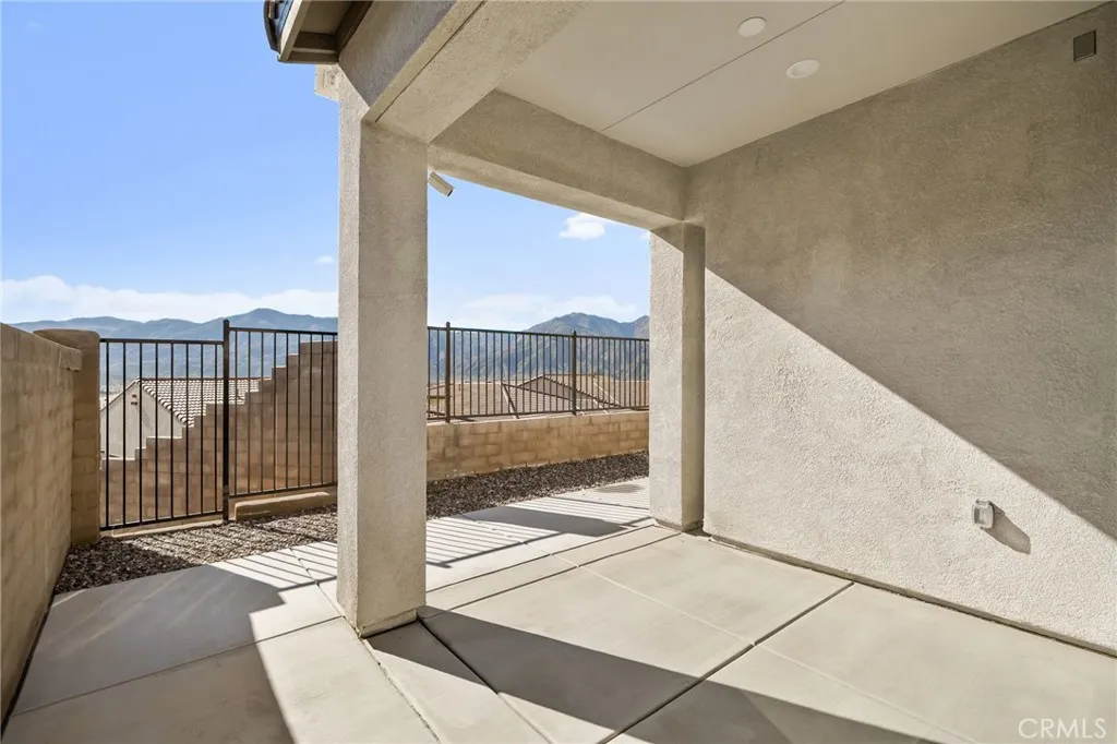 11957 Shadeland, Corona, California 92883 home-pic-30