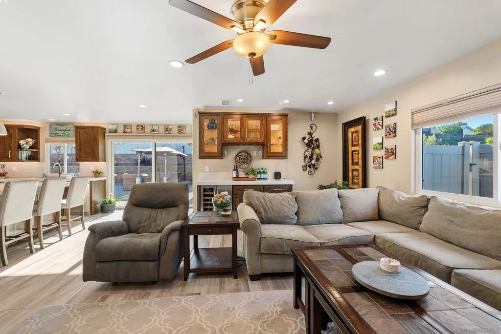 11941 Callado Rd, San Diego, California 92128 home-pic-8