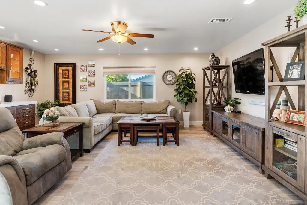 11941 Callado Rd, San Diego, California 92128 home-pic-7