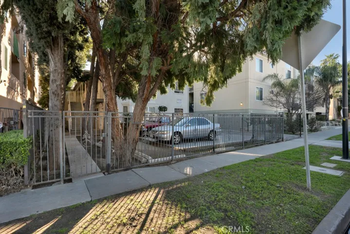 14622 Sylvan, Van Nuys, California 91411
