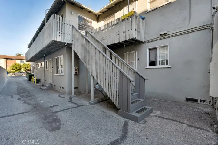 14622 Sylvan, Van Nuys, California 91411