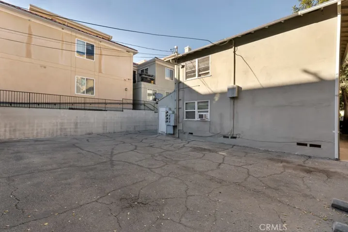 14622 Sylvan, Van Nuys, California 91411