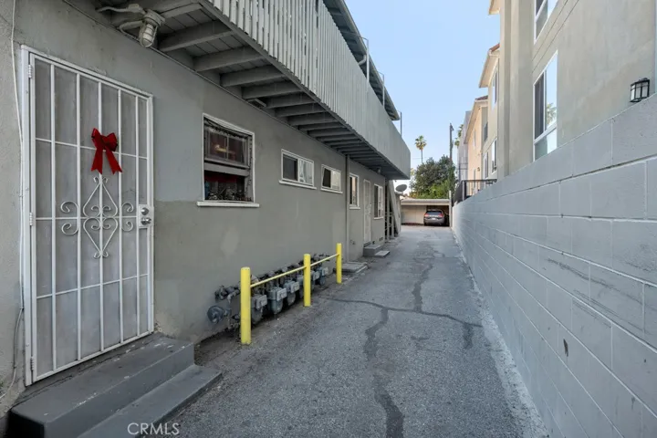 14622 Sylvan, Van Nuys, California 91411