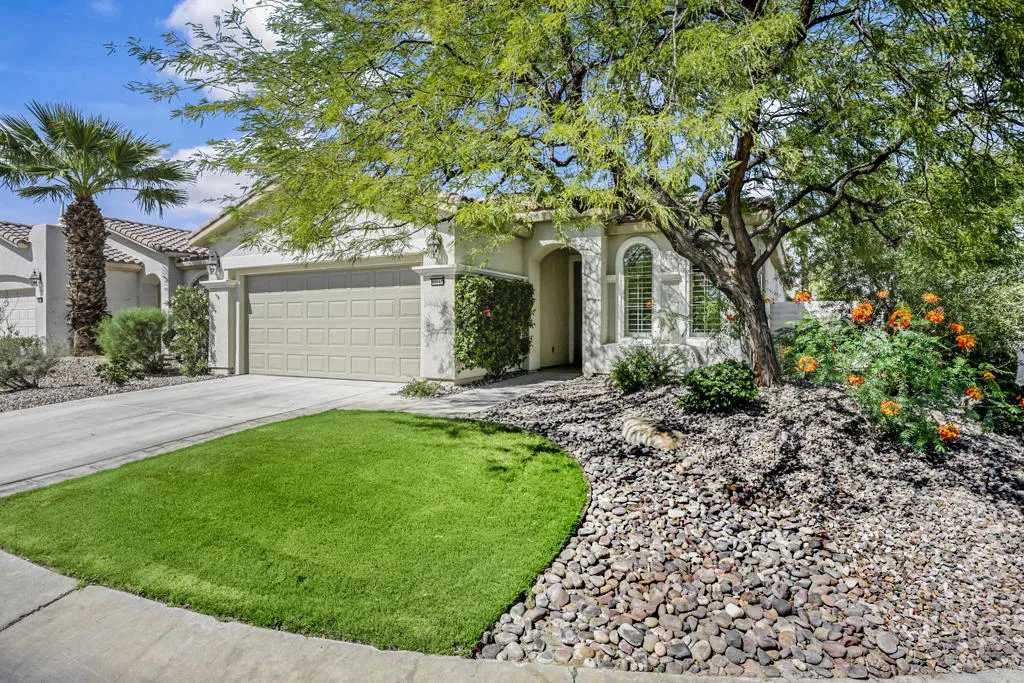 80642 Avenida Camarillo, Indio, California 92203 home-pic-2