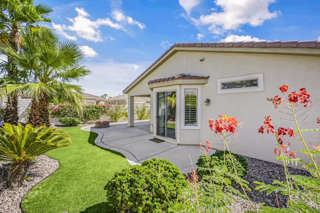 80642 Avenida Camarillo, Indio, California 92203 home-pic-32