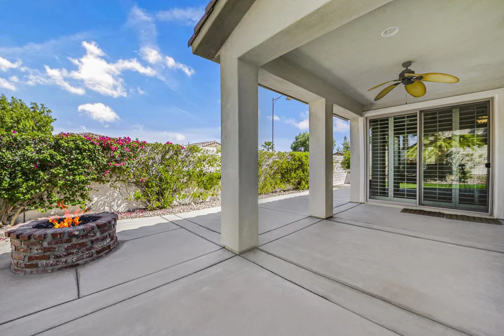 80642 Avenida Camarillo, Indio, California 92203 home-pic-36