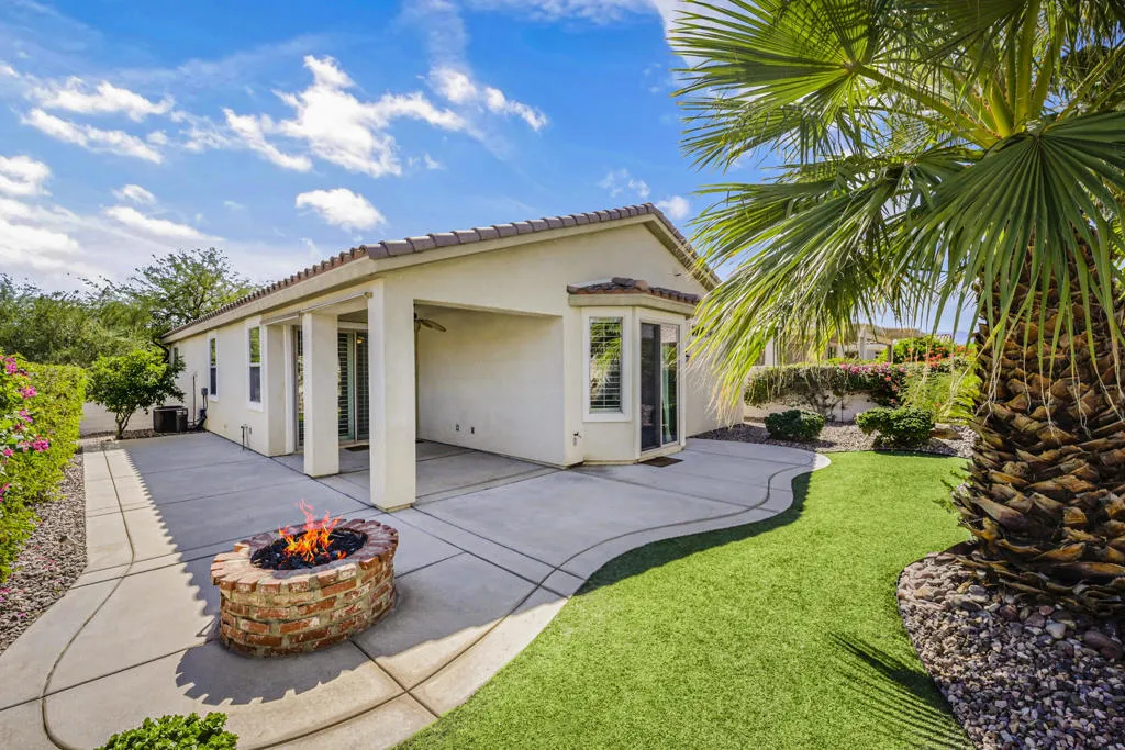 80642 Avenida Camarillo, Indio, California 92203 home-pic-34