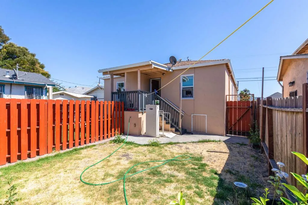 1821 74th Ave, Oakland, California 94621 home-pic-14