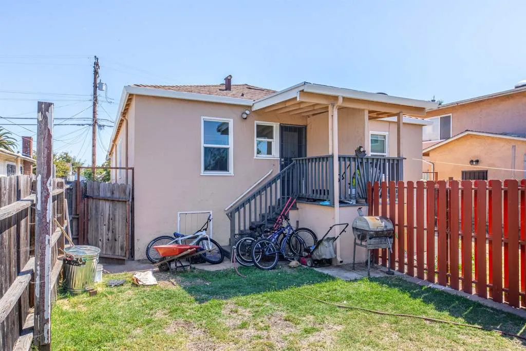 1821 74th Ave, Oakland, California 94621 home-pic-29