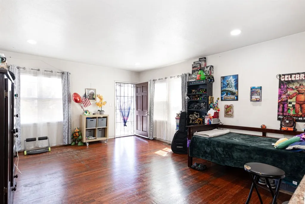 1821 74th Ave, Oakland, California 94621 home-pic-6