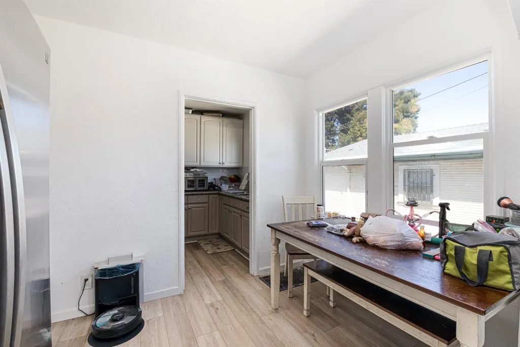 1821 74th Ave, Oakland, California 94621 home-pic-22