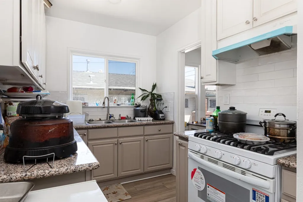 1821 74th Ave, Oakland, California 94621 home-pic-25
