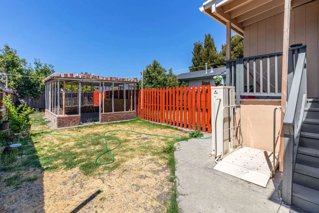 1821 74th Ave, Oakland, California 94621 home-pic-13