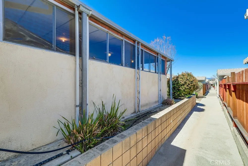 26832 Avenue Of The Oaks D, Newhall, California 91321 home-pic-31