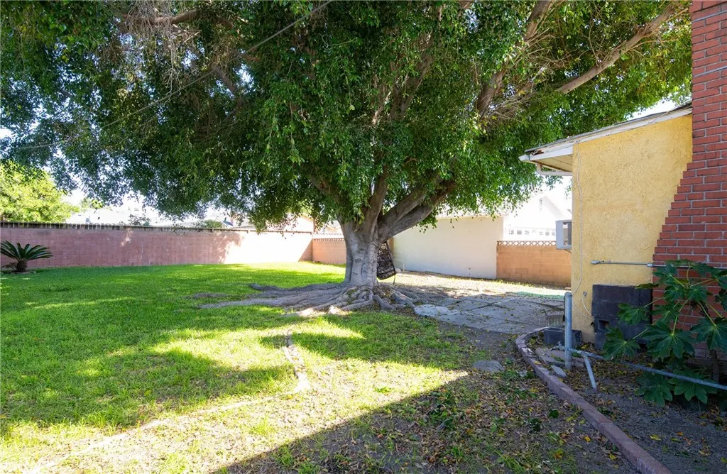 8725 Mccallum, Downey, California 90242 home-pic-22