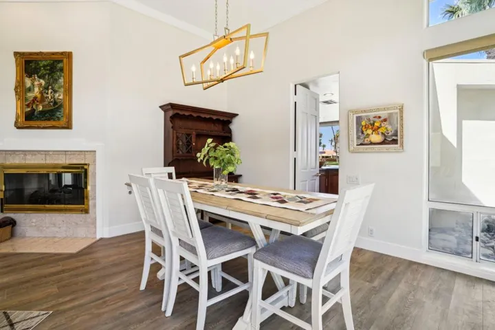 21-web-or-mls-St Andrews Ct-021