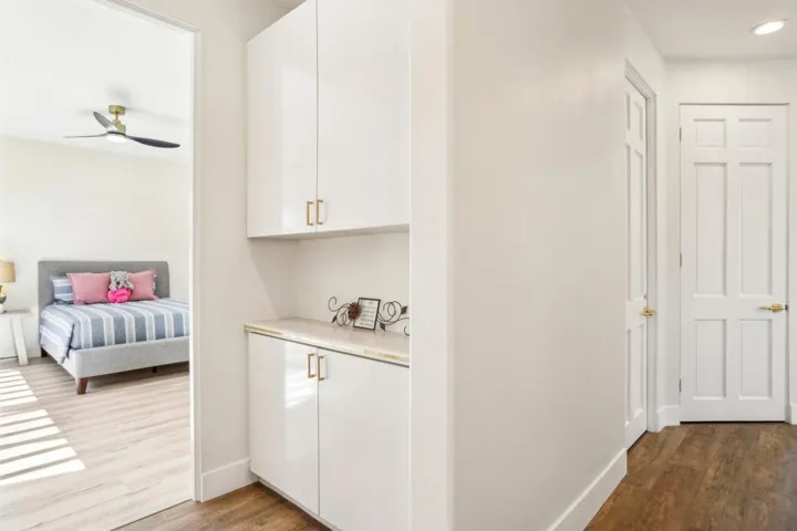 45-web-or-mls-St Andrews Ct-045