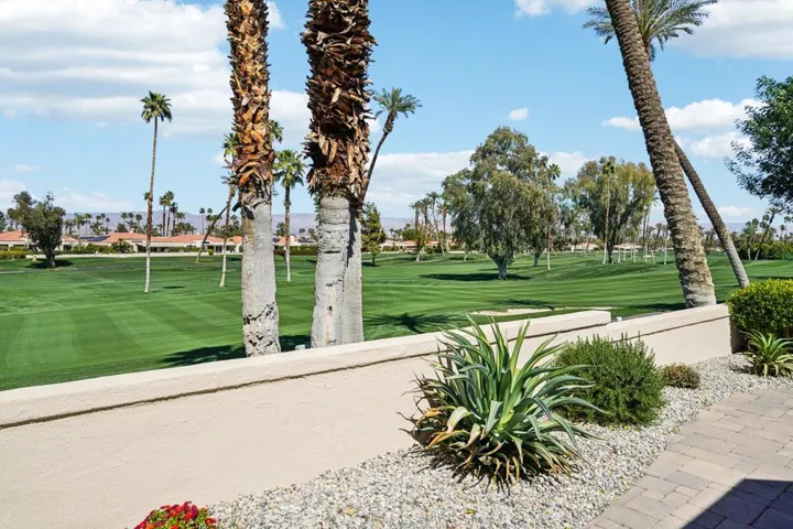 55-web-or-mls-St Andrews Ct-055