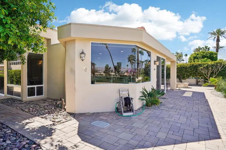 57-web-or-mls-St Andrews Ct-057