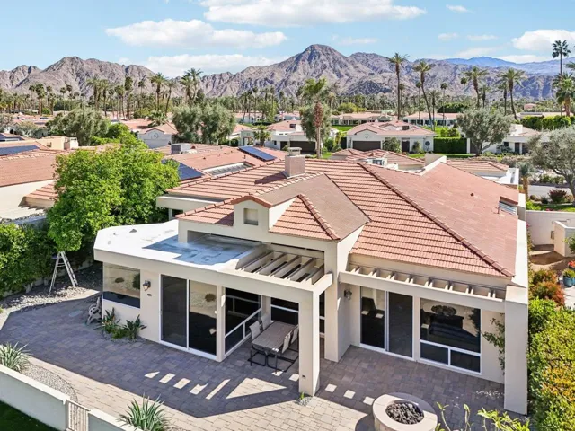 71-web-or-mls-St Andrews Ct-071