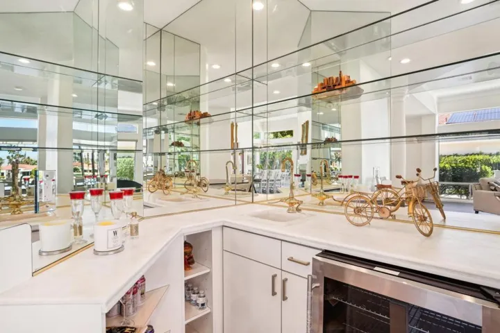 28-web-or-mls-St Andrews Ct-028