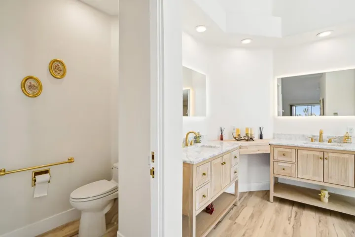 30-web-or-mls-St Andrews Ct-030