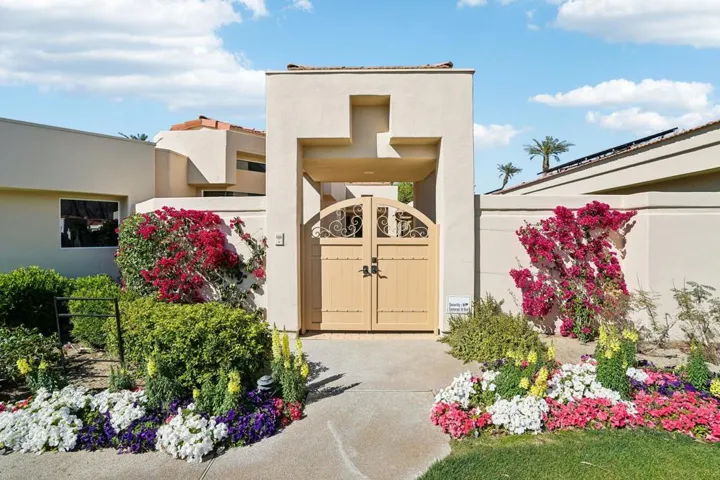 10-web-or-mls-St Andrews Ct-010