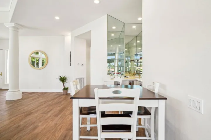 22-web-or-mls-St Andrews Ct-022