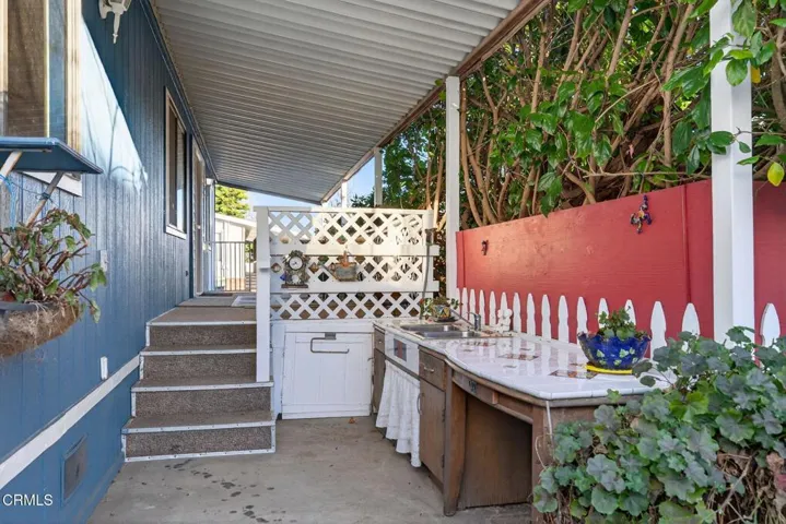 47-web-or-mls-UpmarketMedia_2485Elde-8