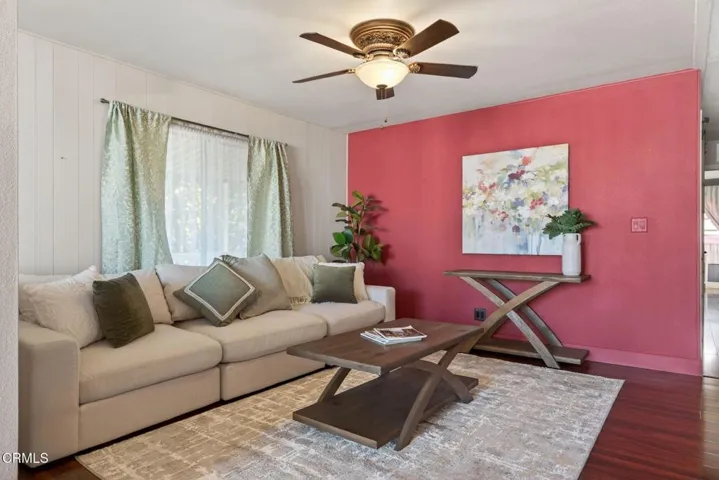 17-web-or-mls-UpmarketMedia-2485Eld-055