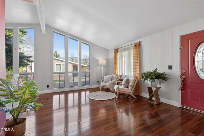 8-web-or-mls-UpmarketMedia-2485Eld-022