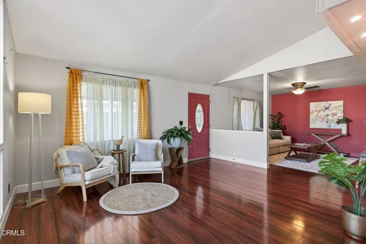 14-web-or-mls-UpmarketMedia-2485Eld-041