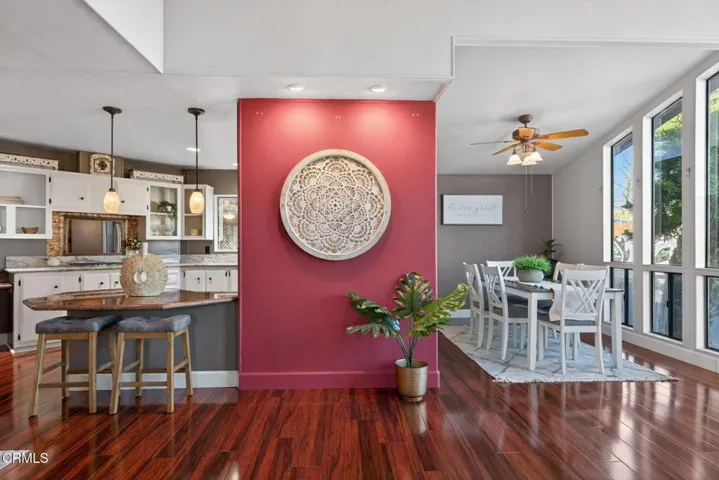 9-web-or-mls-UpmarketMedia-2485Eld-034