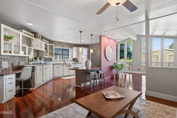 20-web-or-mls-UpmarketMedia-2485Eld-067