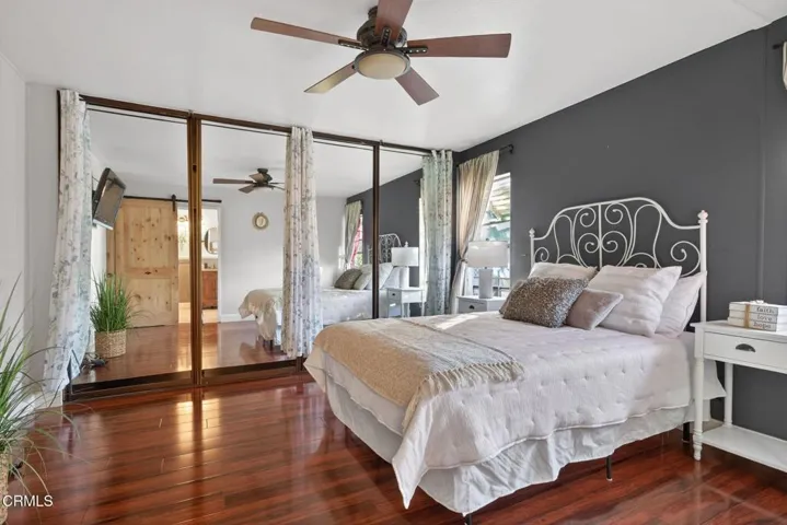 29-web-or-mls-UpmarketMedia-2485Eld-097