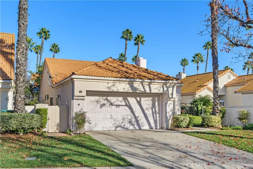 40502 Corte Lucia, Murrieta, California 92562 home-pic-1