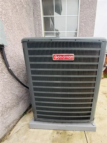 AC less than 2 yrs old