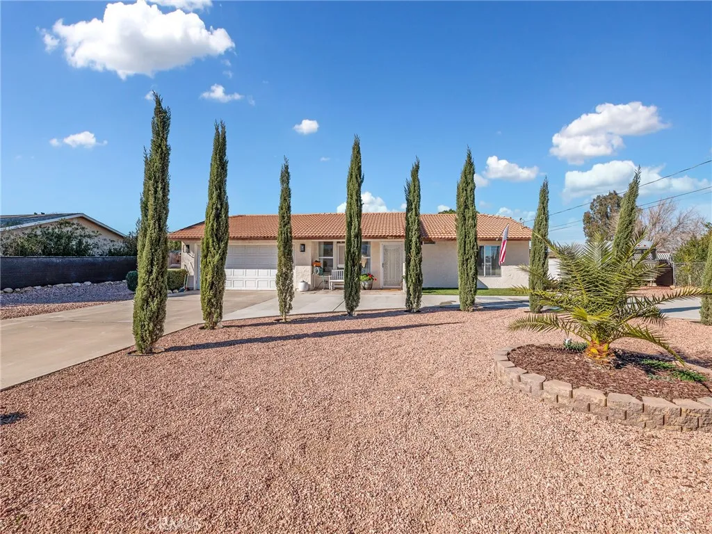 9472 Guava Avenue, Hesperia, California 92345 home-pic-5