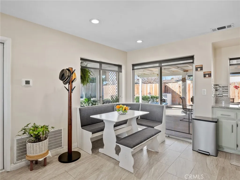 9472 Guava Avenue, Hesperia, California 92345 home-pic-27